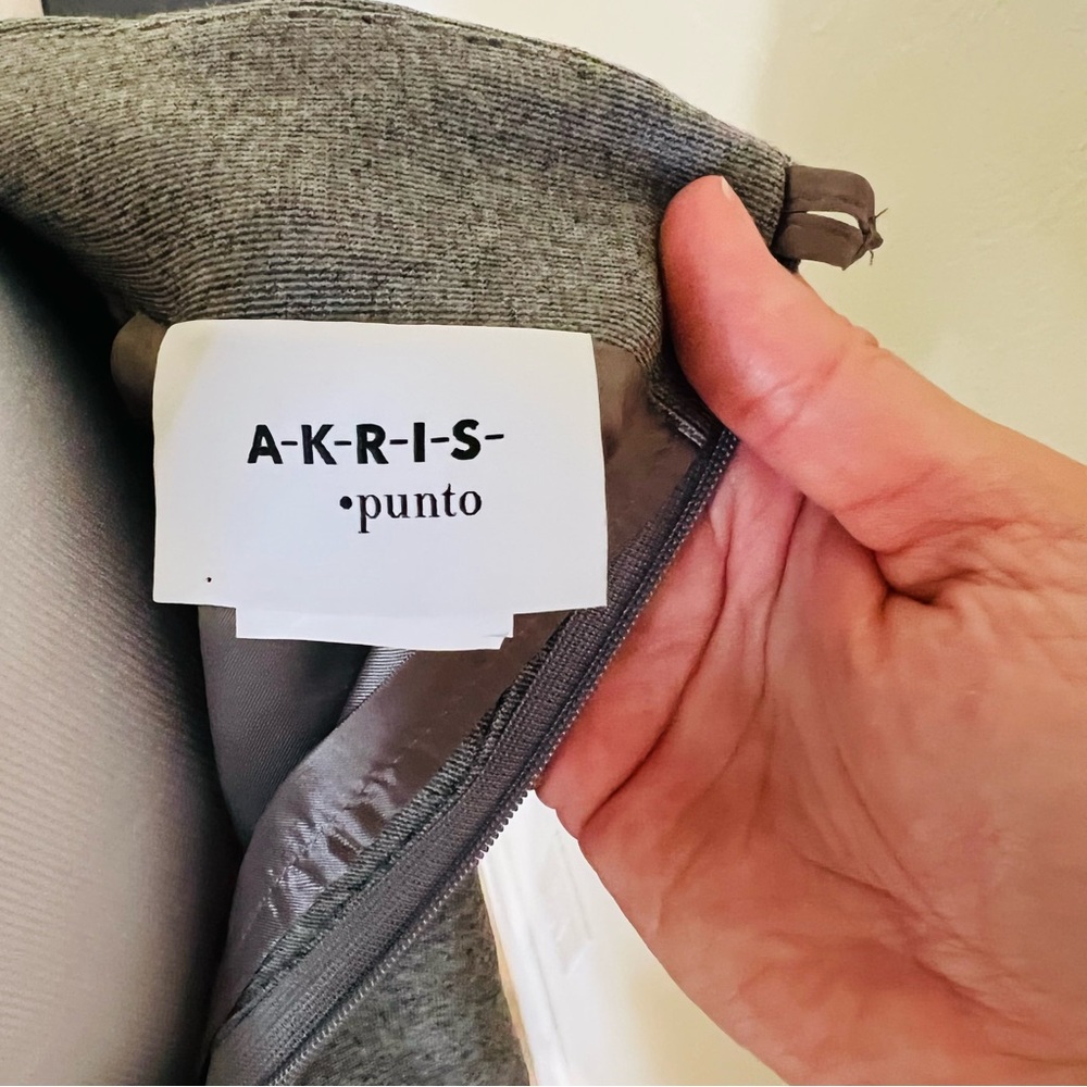 AKRIS Punto heather gray pencil skirt